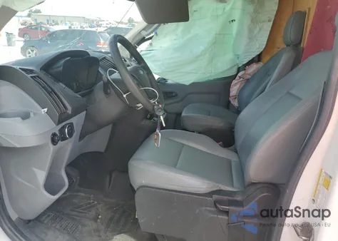 2017 Ford Transit T-250 z USA, uszkodzony, nr VIN 1FTYR2CM8HKA13212